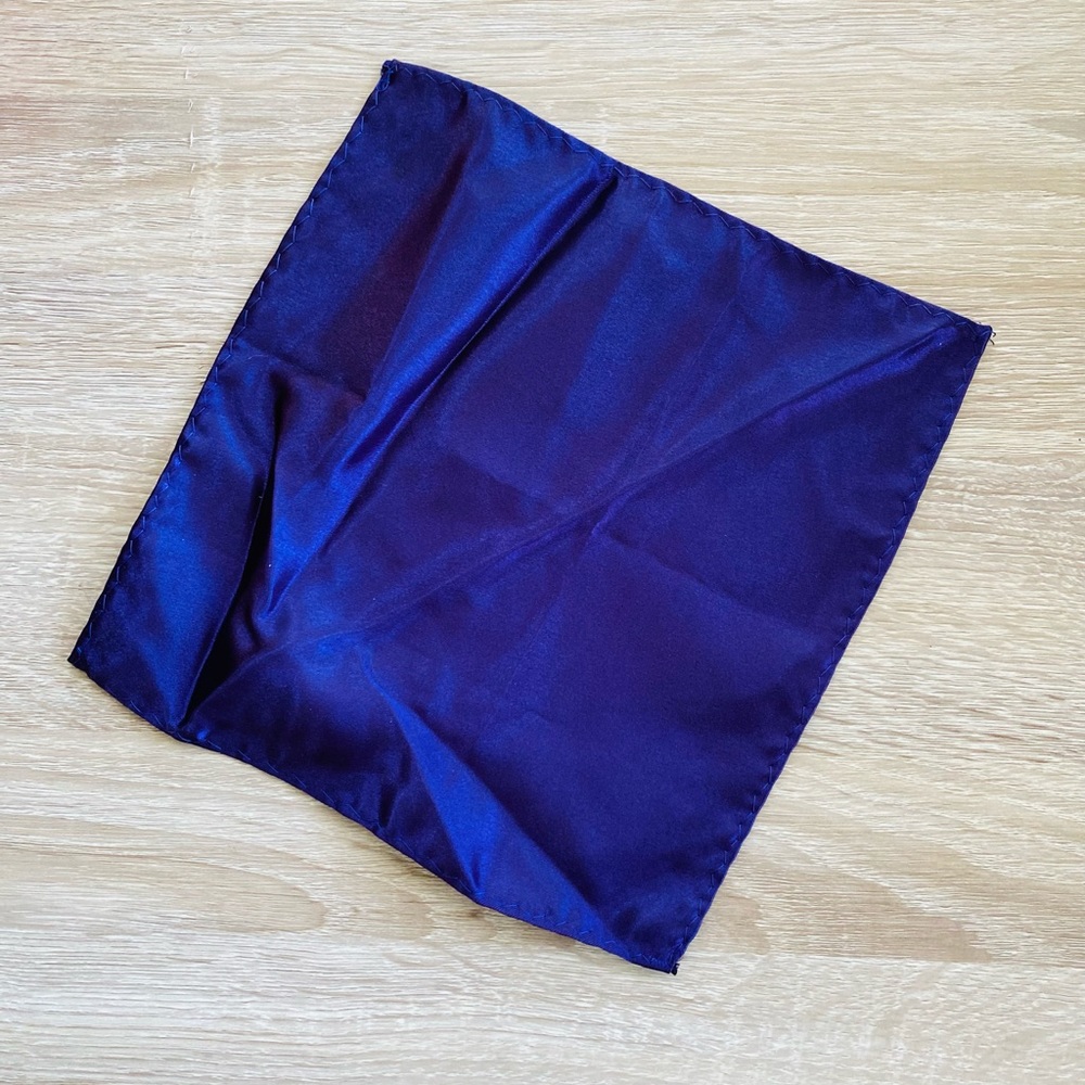 ✨5/$5 | Men’s Silky Plum Purple Pocket Square✨